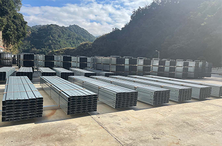 Xiamen Kingfeels Energy Technology Co., Ltd. y Malasia TNB ENGINEERING CORPORATION lograron cooperación en un proyecto fotovoltaico de 500 MW